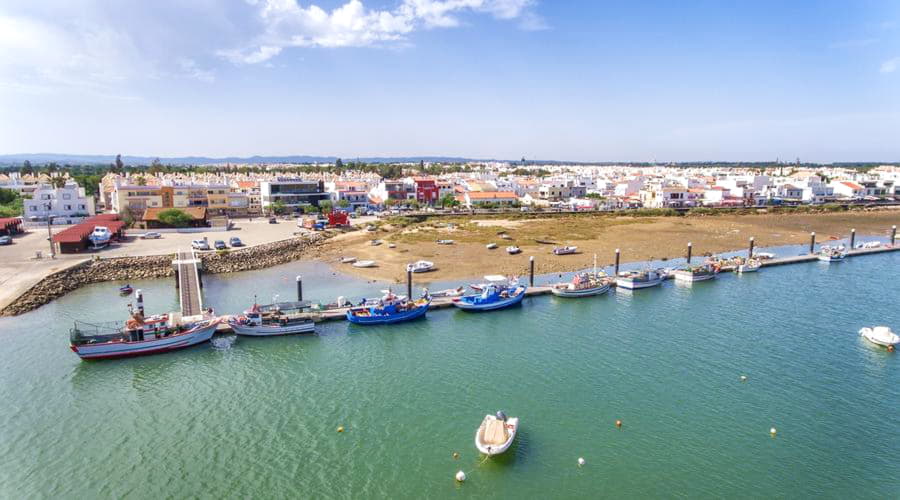 Vi tilbyder et bredt udvalg af biludlejningsmuligheder i Conceição e Cabanas de Tavira.